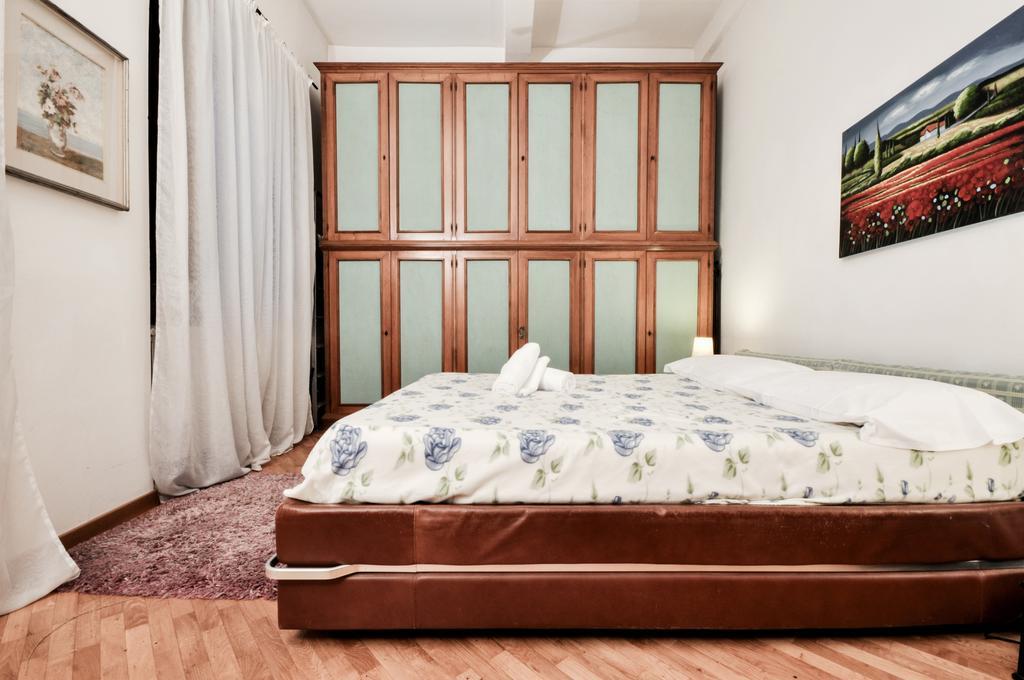 Uffizi Apartment 2 Флоренция Номер фото